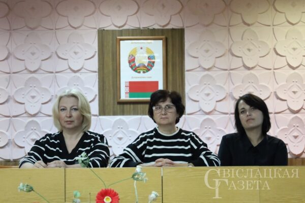 О чем молчит смартфон вашего ребенка: в Свислочи прошло районное родительское собрание